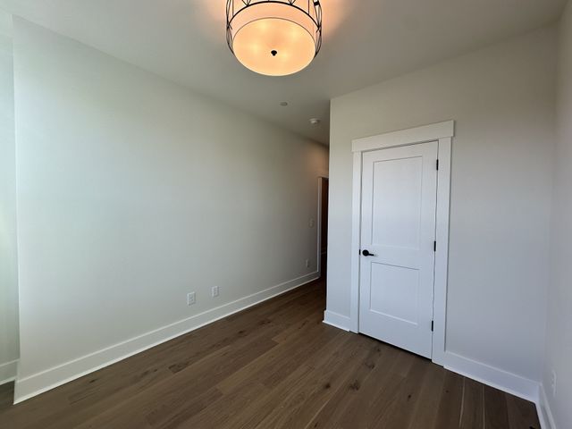 2068 Conductor Ln, Thompsons Station, TN 37179