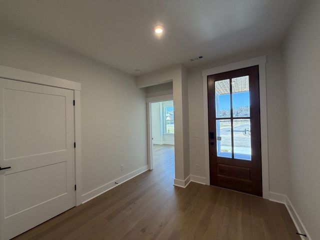 2068 Conductor Ln, Thompsons Station, TN 37179