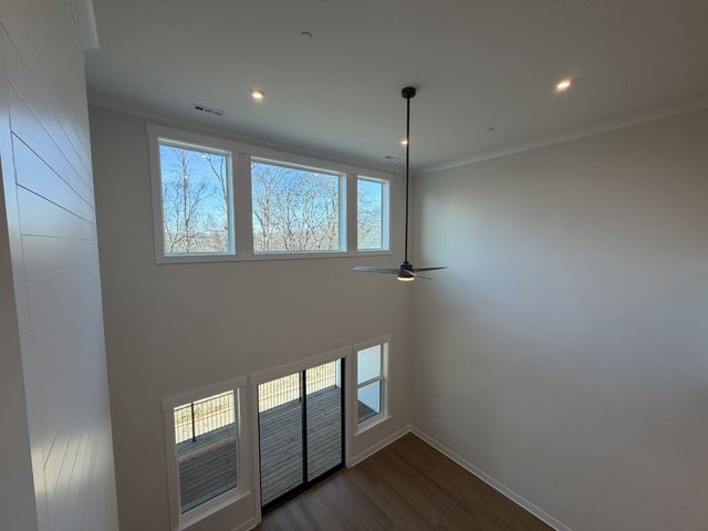 2068 Conductor Ln, Thompsons Station, TN 37179