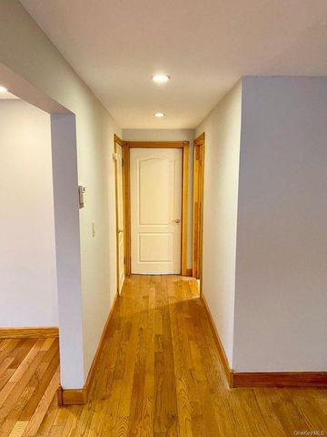 1630 Jefferson Avenue, West Islip, NY 11795