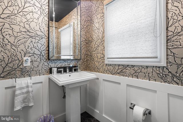 205 RENFREW AVE, Trenton, NJ 08618