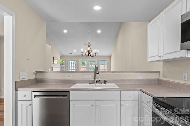 106 Miller Pointe Way, Winston Salem, NC 27106
