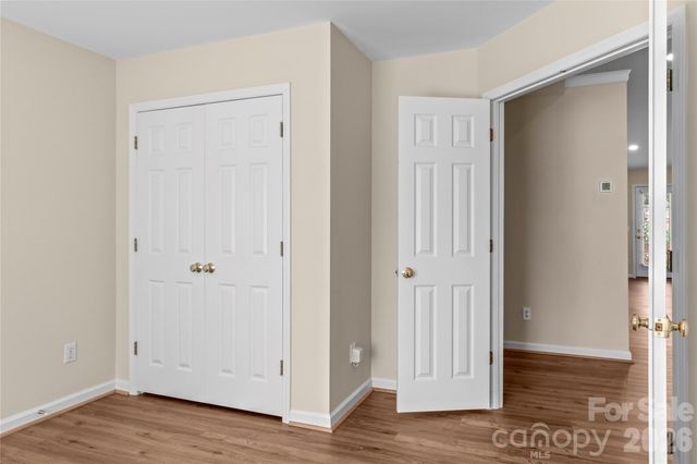 106 Miller Pointe Way, Winston Salem, NC 27106