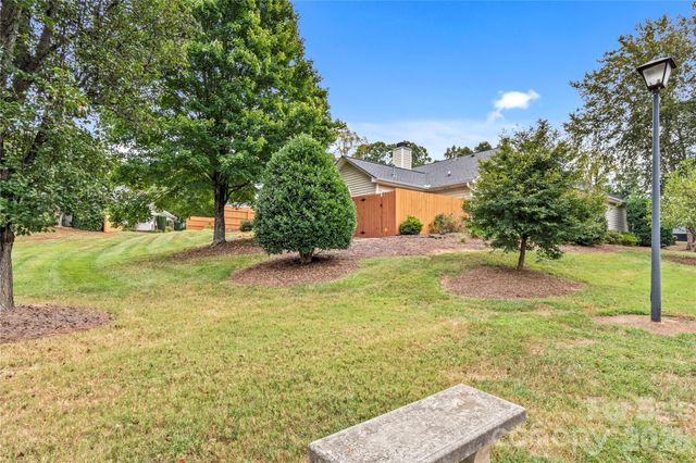 106 Miller Pointe Way, Winston Salem, NC 27106