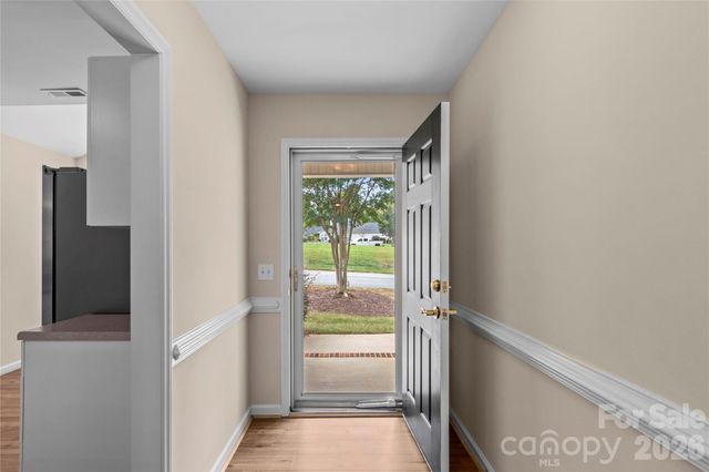 106 Miller Pointe Way, Winston Salem, NC 27106