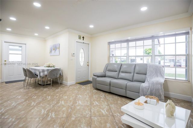 188 E 59th Street, Hialeah, FL 33013