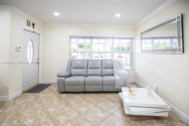 188 E 59th Street, Hialeah, FL 33013