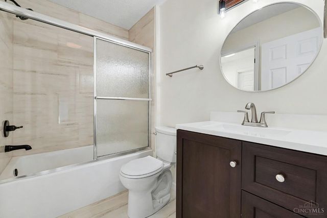 7985 Kenneth Street, West Chester, OH 45069