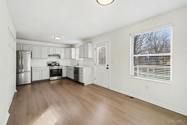 7985 Kenneth Street, West Chester, OH 45069