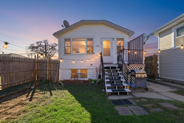 3524 N OZARK Avenue, Chicago, IL 60634