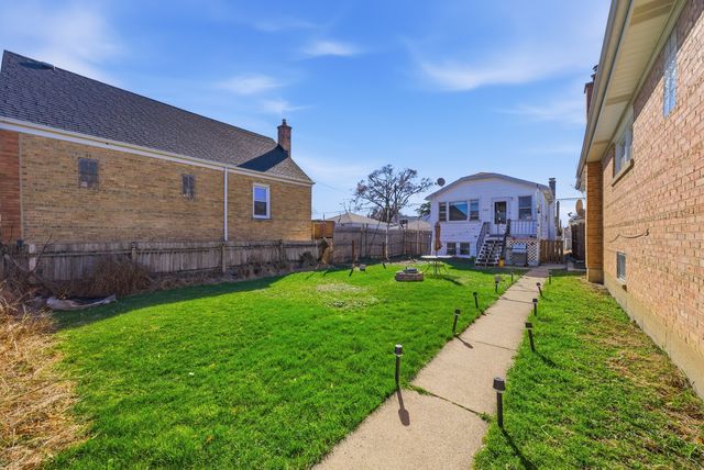 3524 N OZARK Avenue, Chicago, IL 60634