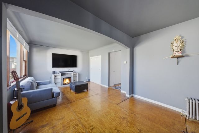 3524 N OZARK Avenue, Chicago, IL 60634