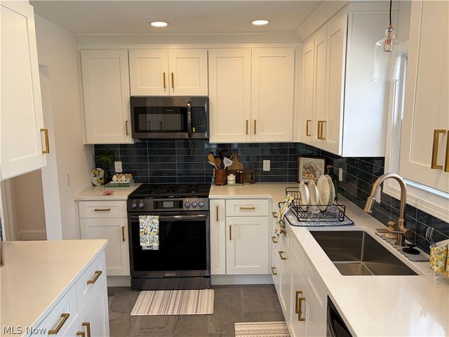 3895 E 189th Street, Cleveland, OH 44122