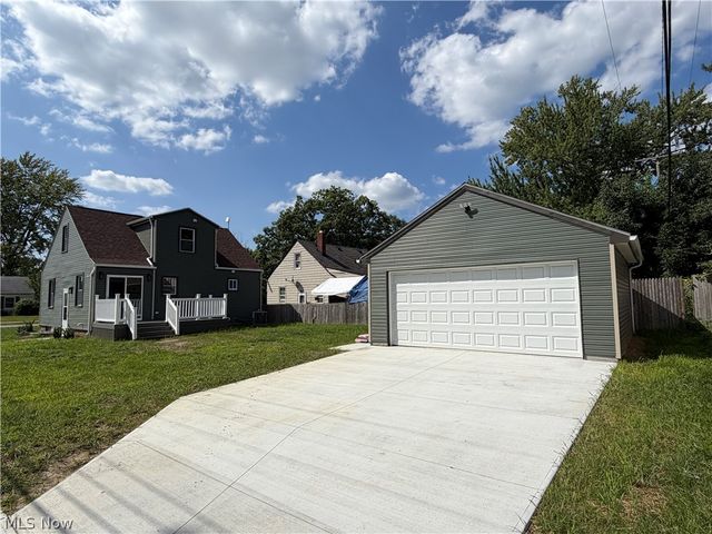 3895 E 189th Street, Cleveland, OH 44122