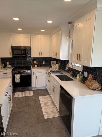 3895 E 189th Street, Cleveland, OH 44122