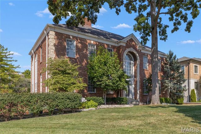 103 Linden Avenue, Clayton, MO 63105