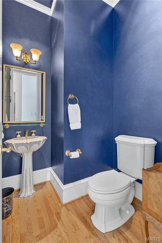 103 Linden Avenue, Clayton, MO 63105