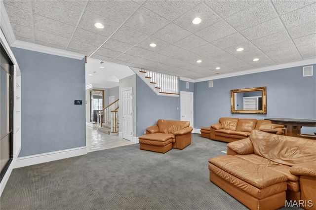 103 Linden Avenue, Clayton, MO 63105