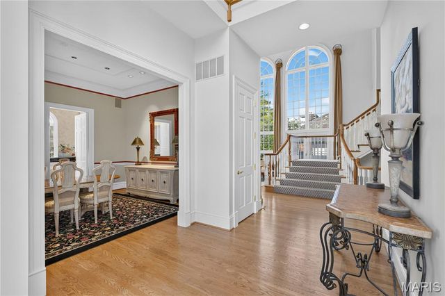 103 Linden Avenue, Clayton, MO 63105