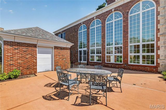 103 Linden Avenue, Clayton, MO 63105