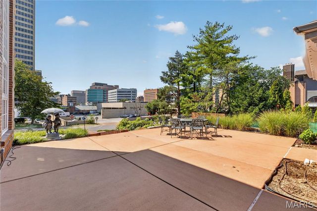103 Linden Avenue, Clayton, MO 63105