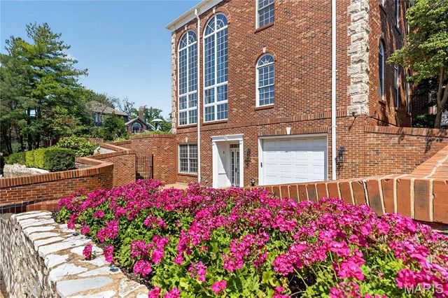 103 Linden Avenue, Clayton, MO 63105