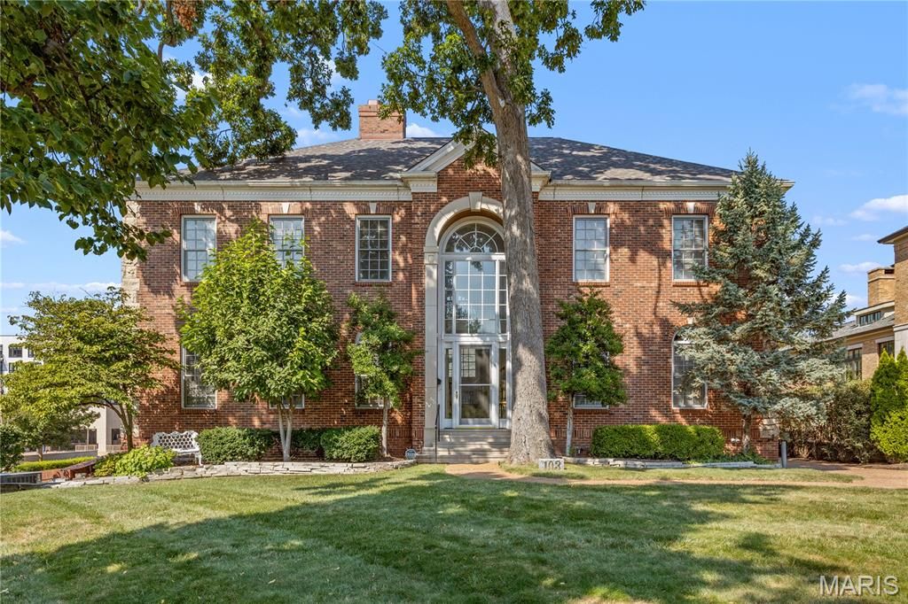 103 Linden Avenue, Clayton, MO 63105