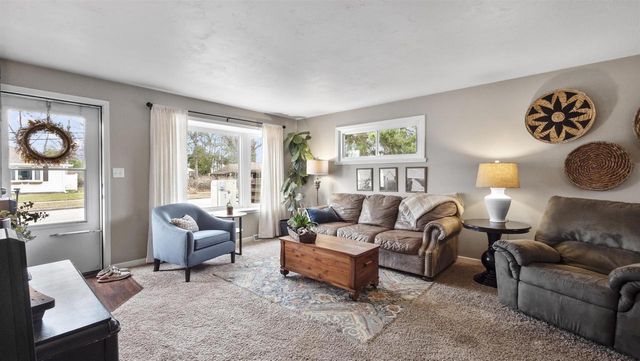 1342 E FRANCES STREET, Appleton, WI 54911