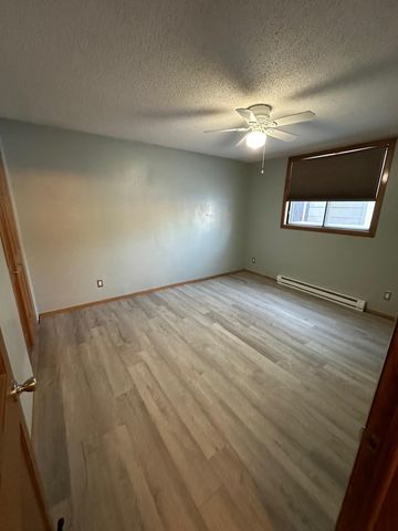 3025 18th Street S, Fargo, ND 58103