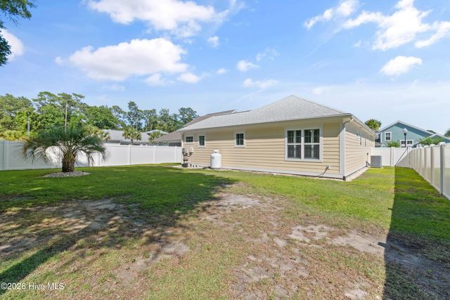 1574 Harbour Place Drive, Calabash, NC 28467