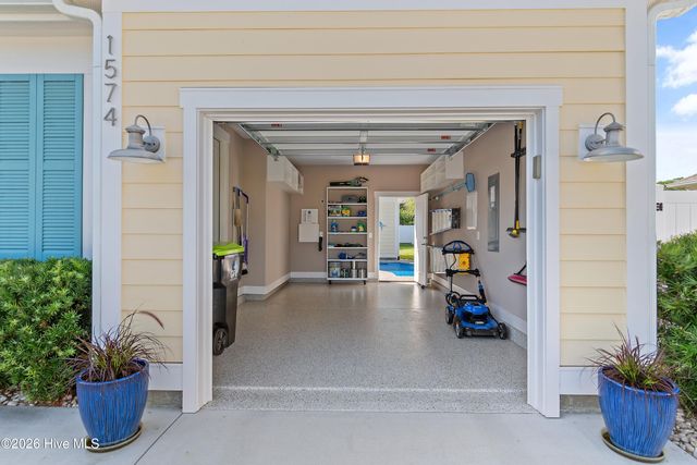 1574 Harbour Place Drive, Calabash, NC 28467