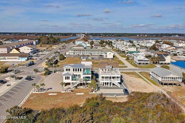 1574 Harbour Place Drive, Calabash, NC 28467