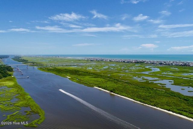 1574 Harbour Place Drive, Calabash, NC 28467