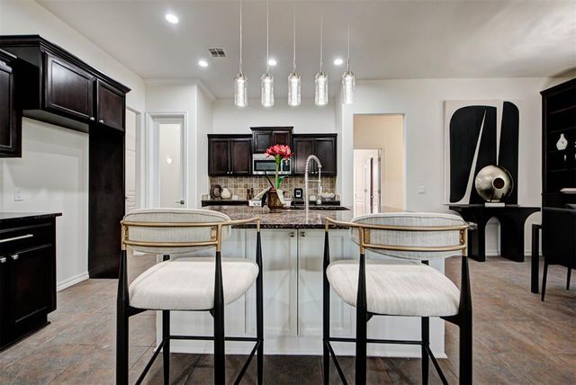 2801 Firewheel Road, Edmond, OK 73013