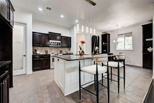 2801 Firewheel Road, Edmond, OK 73013