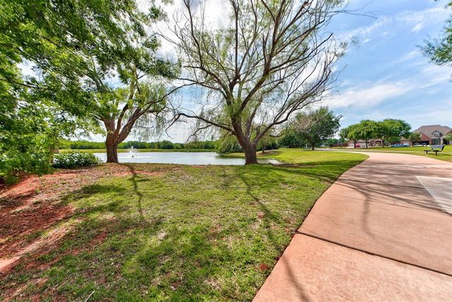 2801 Firewheel Road, Edmond, OK 73013
