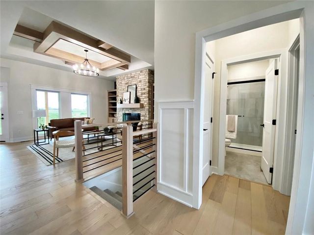 5888 NW Black Oak Court, Parkville, MO 64152