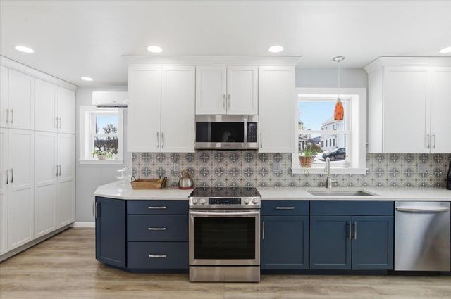 46 Church Street, Richford, VT 05476