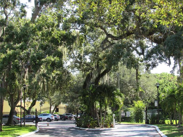 3001 58TH AVENUE S 1101, St Petersburg, FL 33712