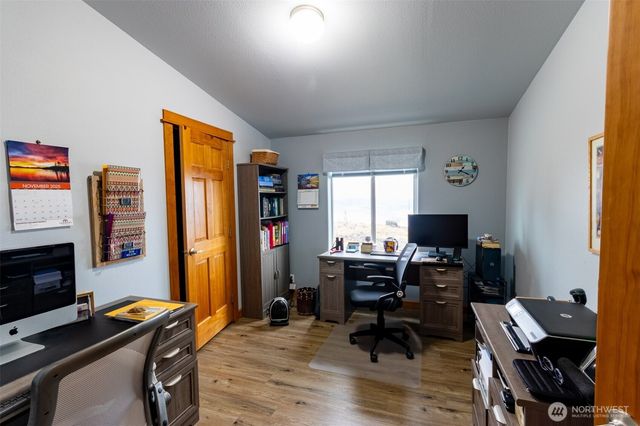 182 Point Drive, Oroville, WA 98844