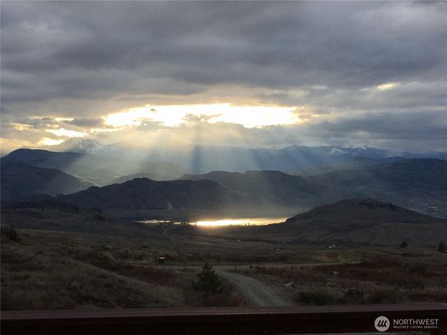 182 Point Drive, Oroville, WA 98844