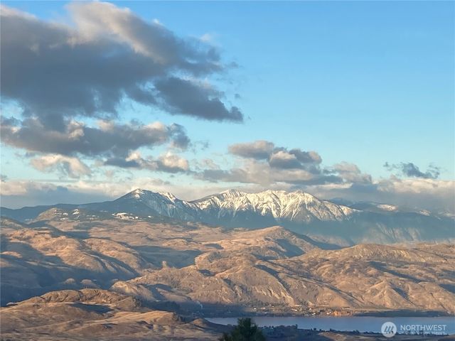 182 Point Drive, Oroville, WA 98844