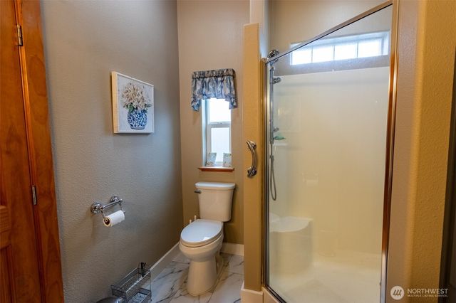 182 Point Drive, Oroville, WA 98844