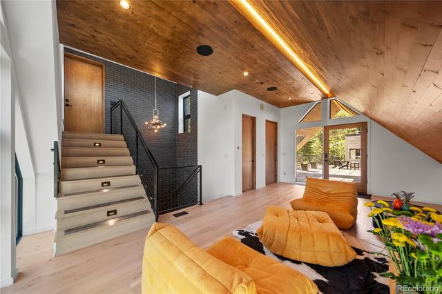 365 Bow Mountain Road, Boulder, CO 80302