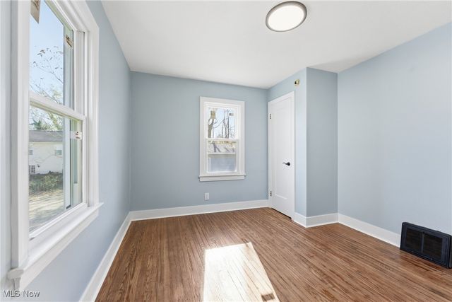 1202 28th Street NE, Canton, OH 44714