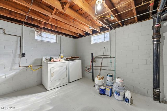 1202 28th Street NE, Canton, OH 44714