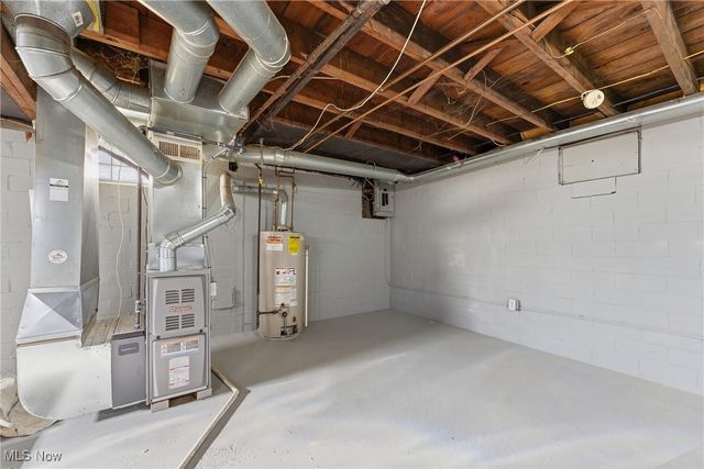 1202 28th Street NE, Canton, OH 44714