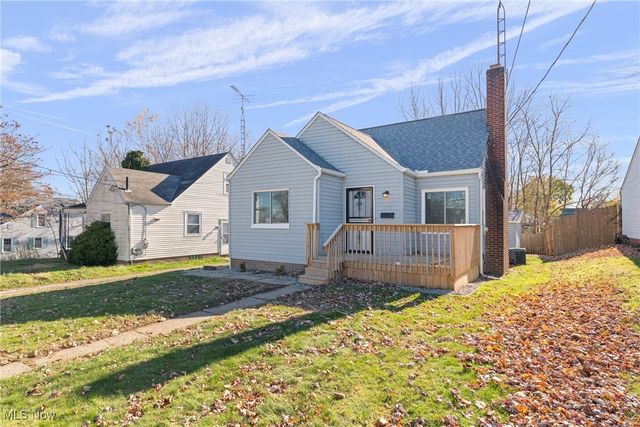 1202 28th Street NE, Canton, OH 44714