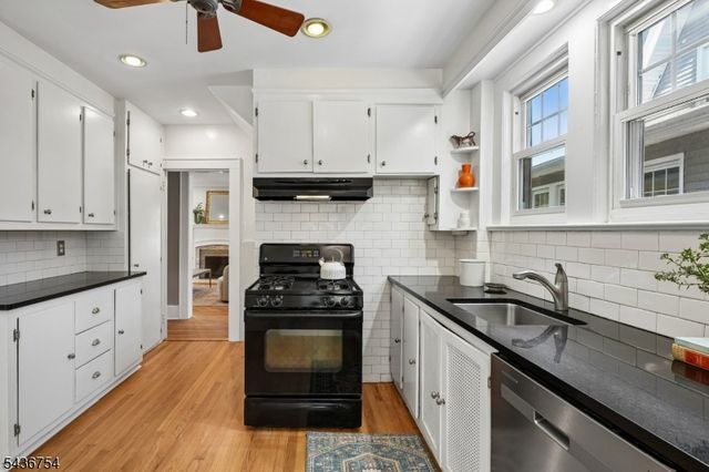 32 Rutgers St, Maplewood Twp., NJ 07040