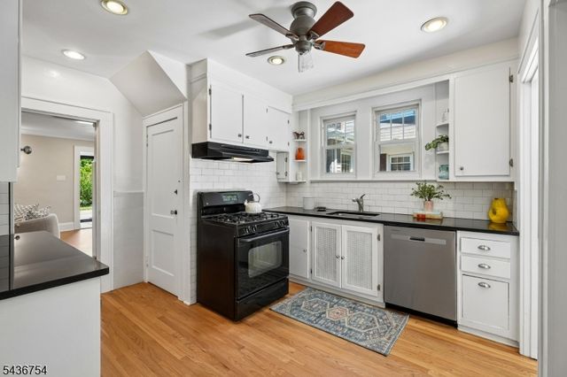 32 Rutgers St, Maplewood Twp., NJ 07040